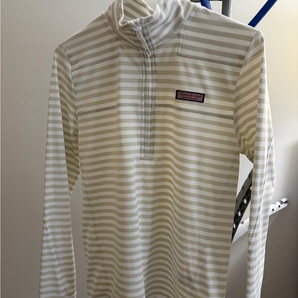 Vineyard Vines Beige and White Striped Top